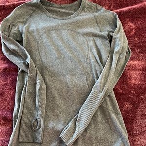 Lulu lemon Swiftly long sleeve size 8
